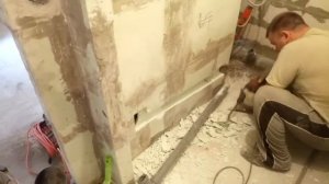 ШТРОБЛЕНИЕ СТЕНЫ ПОД КАНАЛИЗАЦИОННУЮ ТРУБУ