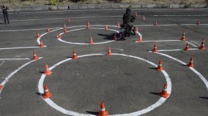 Мото экзамен,восьмёрка.