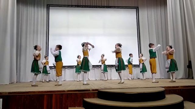 Образцовый детский коллектив Ансамбль танца "Карамель" "Давай, подружимся с тобой!" смотреть онлайн