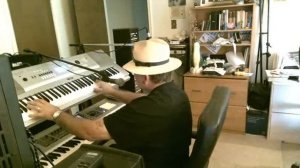 Yamaha DGX 230 sample