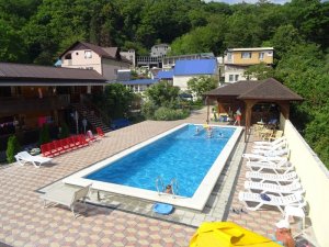 Отдых в Солониках частный сектор. Жилье в Солониках с бассейном. «ВСЕ НАШИ У АРКАШИ» ГОСТЕВОЙ ДОМ