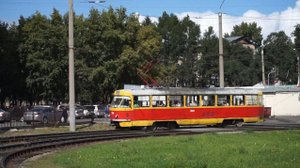 Трамвай Tatra T3SU-3039. Разворот на кольце.