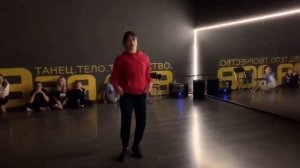 Хип-хоп с Екатериной Иванниковой. Hip-hop. Девушка классно танцует хип-хоп.