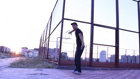 #поппинг #dance @sanches_tristan