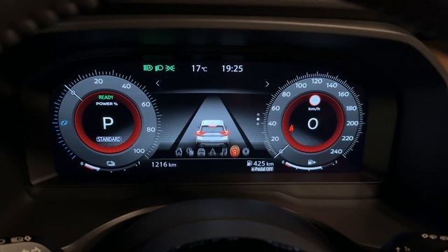 NISSAN X-TRAIL 2023 at night - LED lights, AMBIENT lighting & digital cockpit views смотреть онлайн