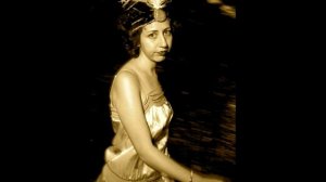 Kristen Schaal sings That Glad Reunion Day - Iris Dement