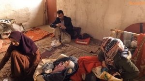 Farhanaz starts building the hut: Hadi and his wife help him to complete the shelter