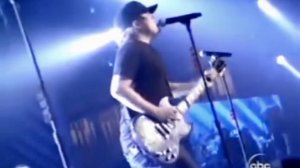 Fall Out Boy - This Ain't A Scene It's An Arms Race (Live) American Music Awards HD