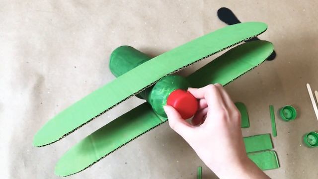 КРУТЫЕ ПОДЕЛКИ на 9 МАЯ | Поделки на День ПОБЕДЫ Своими руками | Как сделать САМОЛЁТ смотреть онлайн
