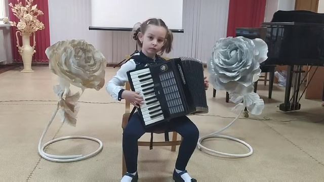 Седова София. "Летний дождик", "Пушинки" и "Частушка"
