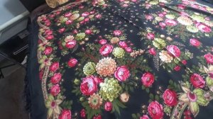 Павловопосадский платок "Чёрные глаза".