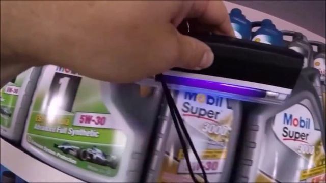 Мобил. Как отличить подделку? Скрытая камера в магазинах. смотреть онлайн