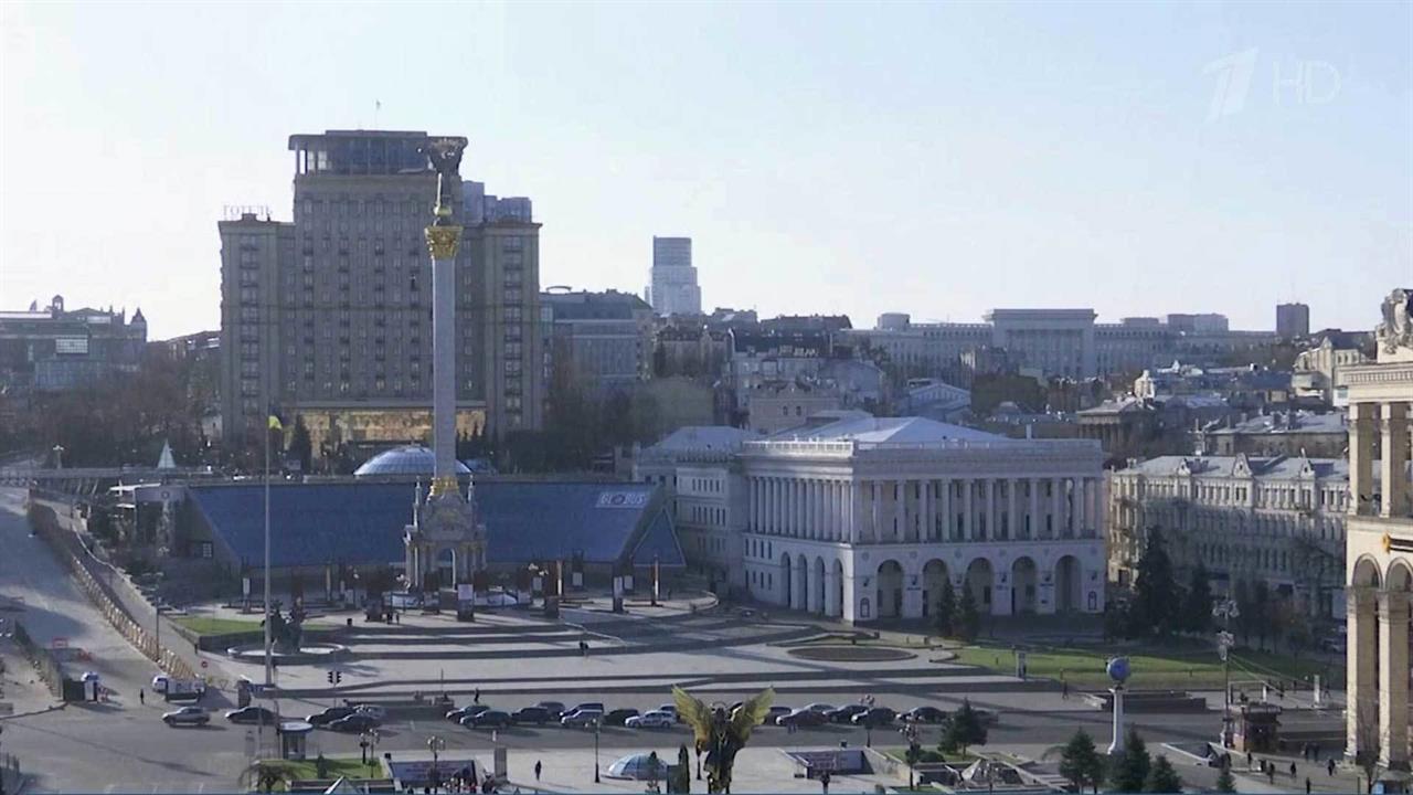 Петр Порошенко принял вызов Владимира Зеленского провести дебаты на киевском стадионе "Олимпийский"