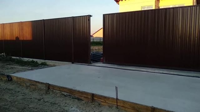 Забор из профнастила grandline 2.5 метра смотреть онлайн