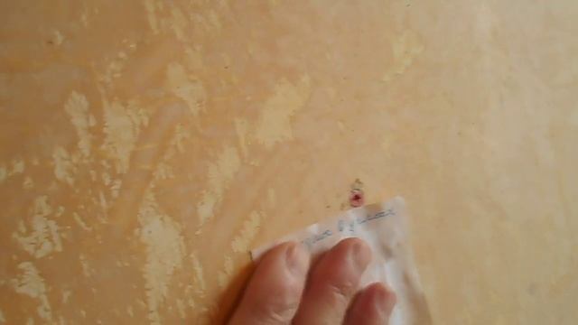 Клеим обои,как найти дюбеля на стене комнаты кухни. Крепежа шкафов под обоями смотреть онлайн