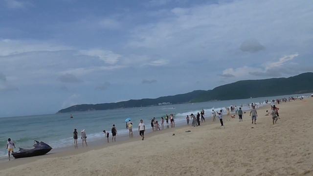 Китай Хайнань Санья 2018 / Пляж бухты Ялунвань: обзор и отзыв / 10 серия смотреть онлайн