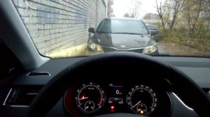 Skoda Octavia A7 FL 1.8MT - Функция торможения при маневрировании