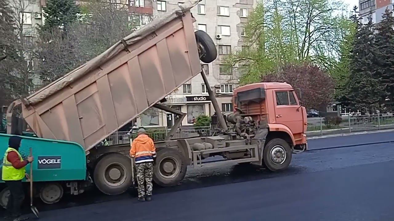 Быстрый ремонт дороги. г.Макеевка, ДНР. смотреть онлайн