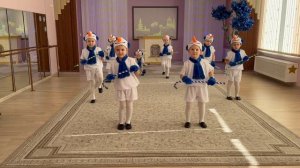 Коллектив "Солнцеградики", Танец "Зажигают снеговики", ГУО "Детский сад №3 г. Ошмяны"