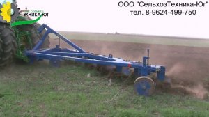 Джон Дир с плугом ПСКум-8