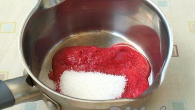 Шоколадные трюфели с малиной