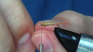 Рабочая "The mayfly" мушка для ловли ленка и хариуса