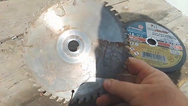 Какая разница в дисках для болгарки и ручной циркулярной пилы по дереву