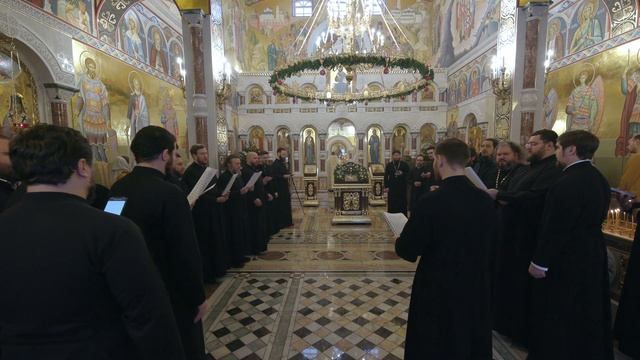 Литургия в храме Новомучеников и Исповедников Российских, с. Санино 08.01.2021 смотреть онлайн