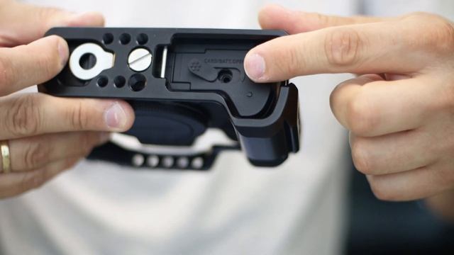 Battery Add-On for the new SmallRig 2168B Canon EOS M50 Cage смотреть онлайн