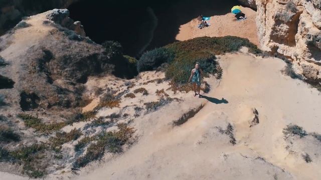 Португалия: пляжи и скалы Албуфейры, пещера Бенагил, мыс Рока (сентябрь) смотреть онлайн