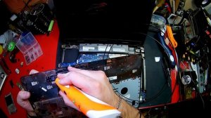 Ремонт крепления петель и крышки клавиатуры ноутбука Lenovo G570