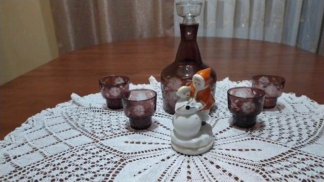 Марганцевое стекло и советский фарфор.