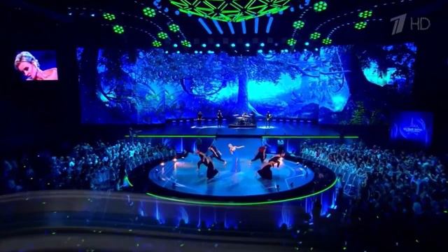 Полина Гагарина спела "Камень на сердце" на фестивале "Белые ночи Санкт-Петербурга" 21.07.2018 смотреть онлайн