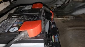 Высота аккумулятора audi 100 a6 c4 под сиденьем