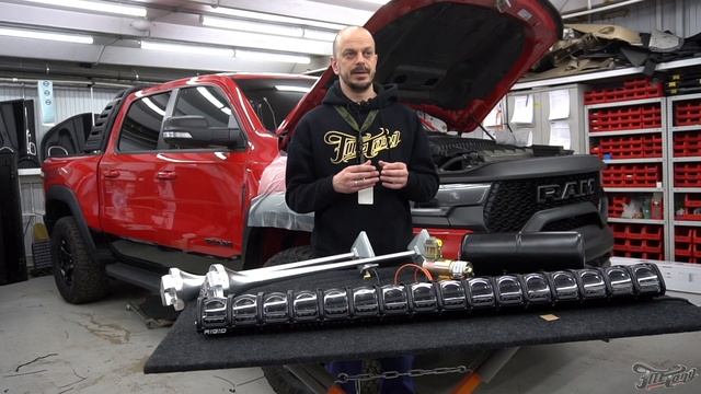 Установили топовую светодиодную балку Rigid и пневмосигнал Hadley на RAM TRX смотреть онлайн