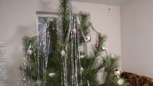 Старинный способ как установить ЕЛКУ чтобы она не падала и не осыпалась  Лайфхак