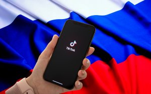 Как смотреть #TikTok из России на #Android и #iPhone без ограничений в 2022 и 2023 году