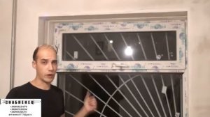 Окно на кухне верхнеподвесное открывание