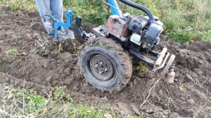 Пахота на осень доработанным оборотным плугом