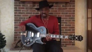 Nick Colionne Demo's The Epiphone ES-175 Premium