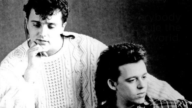 Tears for Fears - Everybody Wants to Rule the World (1985) - Lyrics