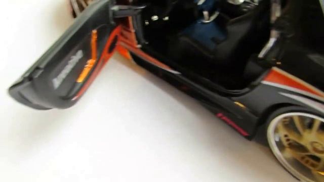 #01 Mazda RX - 7 1/24 Видеообзор модели от Jada Toys смотреть онлайн