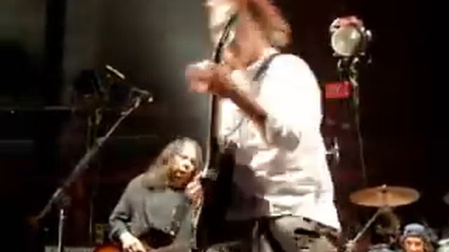 Neil Young - Like A Hurricane - Grand Rex, Paris, 14-02-2008 смотреть онлайн