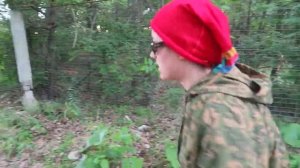 Бомж МАМА ГРИФЕРА учит выживанию в лесу - В РЕАЛЬНОЙ ЖИЗНИ! ПРО учит выживать нуба