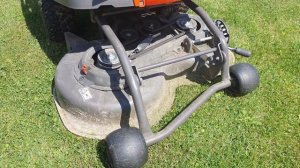 pozycja serwisowa Husqvarna Rider R 112C5