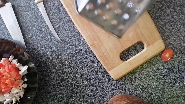 Нежный салат для себя любимой, нежный, вкусный и очень простой???????????? смотреть онлайн