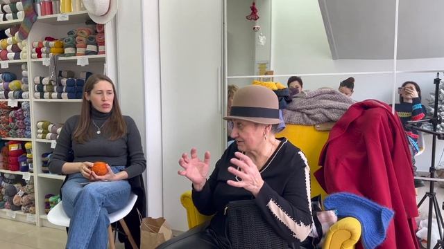 Вязальный клуб / Магазин пряжи в Адлере / Обзор пряжи / Журналы по вязанию