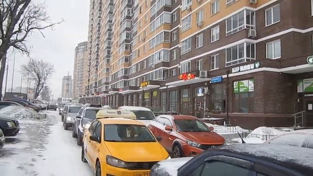 Новое Павлино - транзит через двор смотреть онлайн