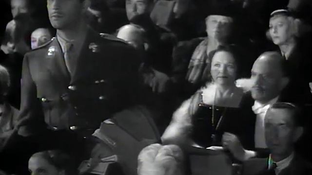 Waterloo Bridge 1940 OST - Swan Lake  Op.20: Vivien Leigh  Robert Taylor