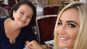 Мама Бузовой. Омолодила до безобразия мама Ольги Бузовой выглядит моложе дочери